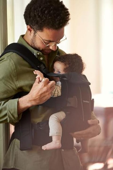 Produktbild BabyBjörn Carrier One Woven Baby Carrier, Black