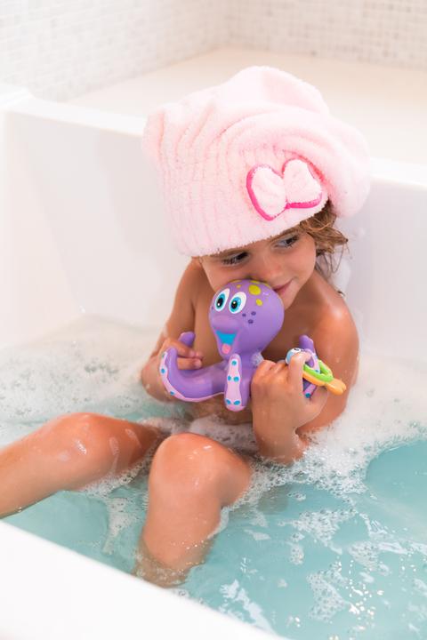 Actual product image Nuby Octopus with playing figures
