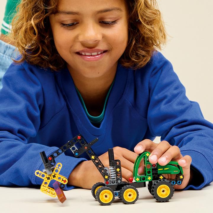 Image du produit LEGO John Deere 1470H Rad-Harvester (42218, LEGO Technic)