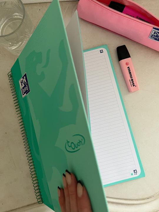 Image du produit Oxford Livre européen (A4+, À rayures, Couverture rigide)