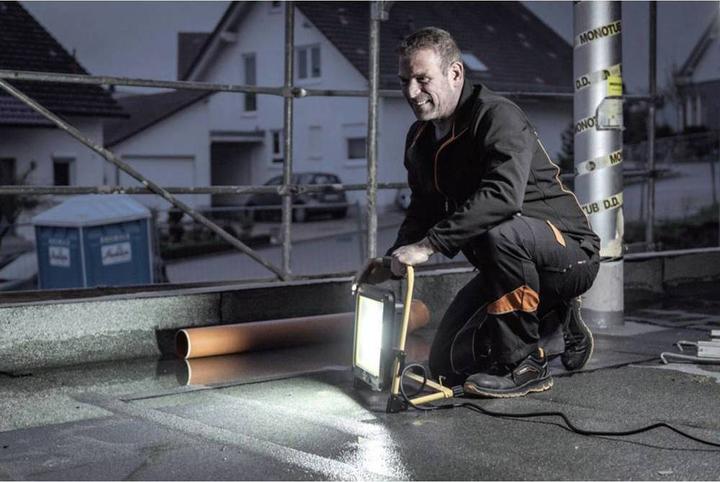 Produktbild Brennenstuhl LED-Scheinwerfer Jaro (10000 lm)