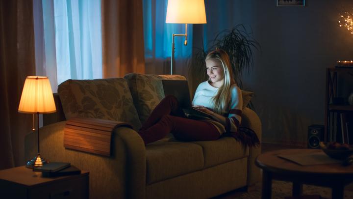 Produktbild Xiaomi Mi Smart LED-Lampe (E27, 8 W, 810 lm, 1 x, F)