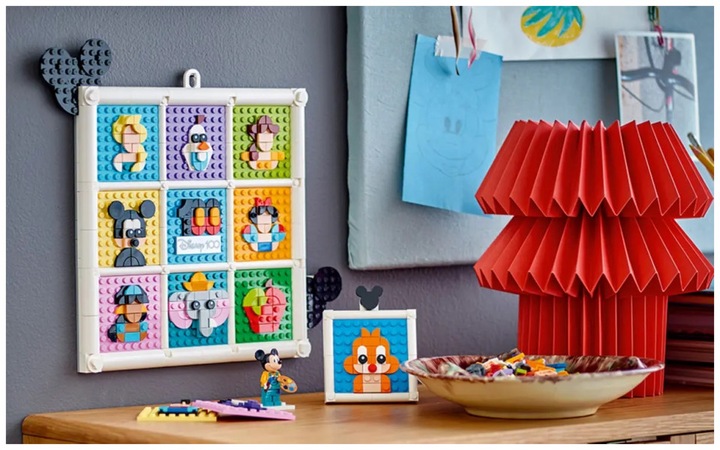 Actual product image LEGO 100 years of Disney cartoon icons (43221, LEGO Disney)