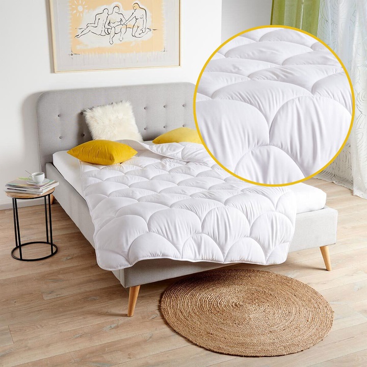 Actual product image Traumschlaf Basic Faser Ganzjahresdecke (1194 g, 155 x 220 cm)