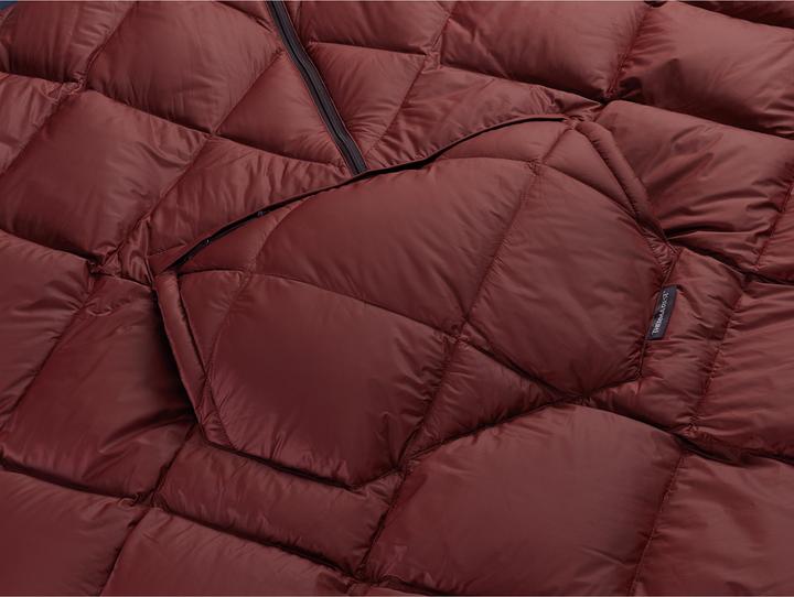 Actual product image Therm-a-Rest Honcho Poncho Down Burgundy (One size)