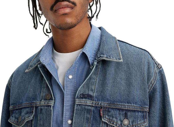 Actual product image Levis New Relaxed Fit Trucker (42)