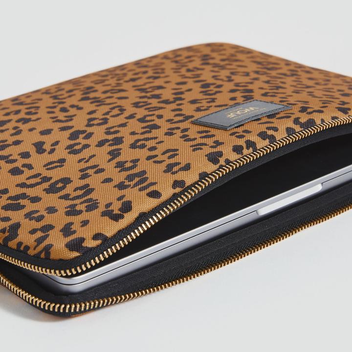 Actual product image Wouf Laptop sleeve 38 cm (17")