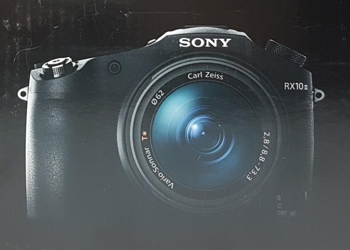 Productafbeelding Sony Cyber-shot DSC RX10 Mark II (24 - 200 mm, 20.20 Mpx, 1")