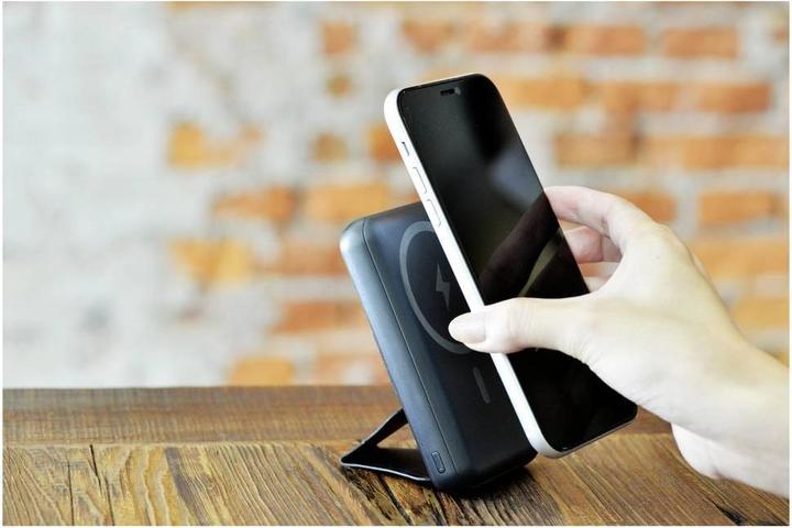Actual product image Energizer Wireless Power Bank 10000mAh USB-C 20W Outputs Fast Charging Battery Pack, USB-A 22.5W Sma (10000 mAh, 22.50 W, 38.50 Wh)
