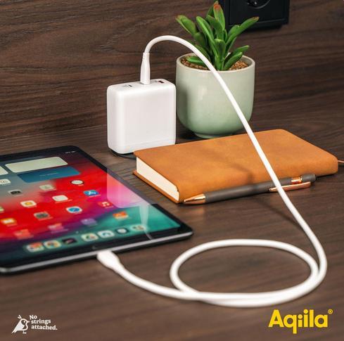 Productafbeelding Aqiila Chargebird W4 - GaN Wandlader, 120W PD - Wit (120 W, 3 ports)