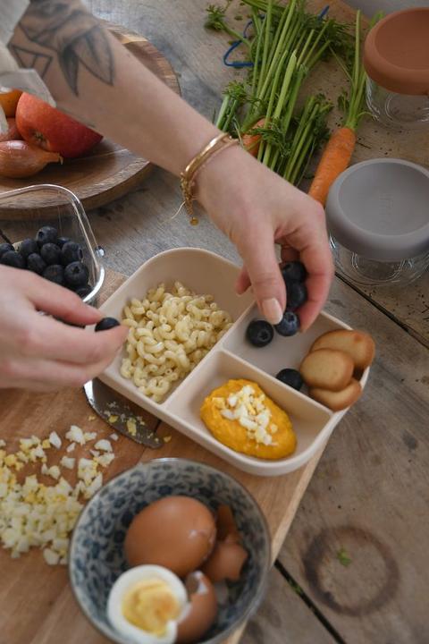 Actual product image Beaba Unterteilter Silikonteller beige