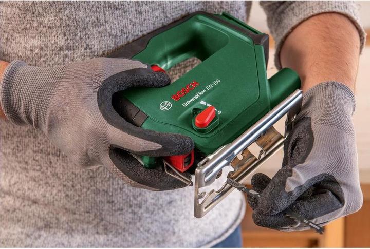 Actual product image Bosch Home & Garden UniversalSaw 18V-100