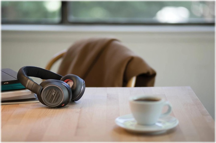 Image du produit Poly Voyager 8200 UC USB-A (Sans fil, USB-A)