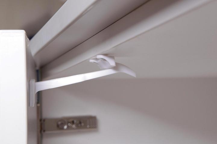 Actual product image Dreambaby Safety Catches