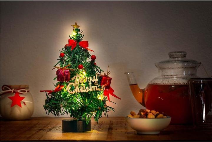 Produktbild Goobay LED-Mini-Weihnachtsbaum (22 cm)