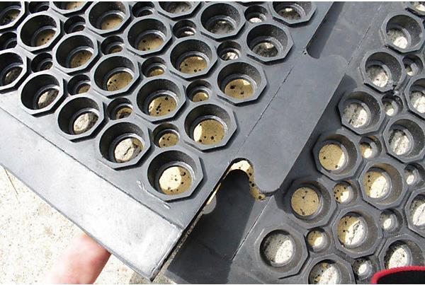 Actual product image kaiserkraft Anti-fatigue mat, black (150 x 90 cm)