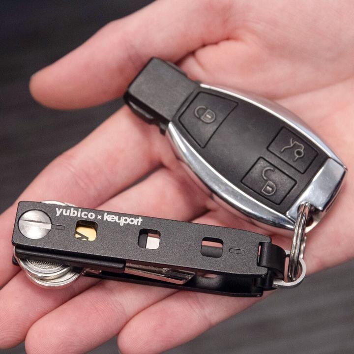 Image du produit Yubico x Keyport Pivot 2.0
