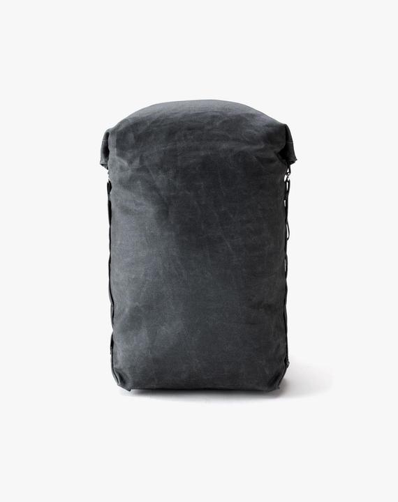 Produktbild Qwstion Roll Pack – Waxed Black - Waxed Black (20 l)
