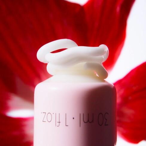 Actual product image Roger & Gallet Trio Hand Creams Osmanthus Flower Red Ginger And Orange Wood - 3 X 30 Ml (30 ml)