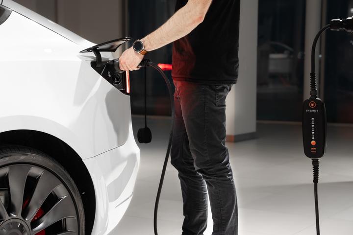 Produktbild Ev Buddy 3, 11kW, 6.5m, BT (CEE16 rot, 11 kW, 16 A, 6.50 m)