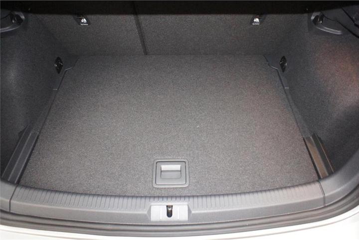 Produktbild Aristar Kofferraumwanne für VW Golf 7 Limousine (3/5-türer) ab 2012 bis heute (tiefen Ladeboden)