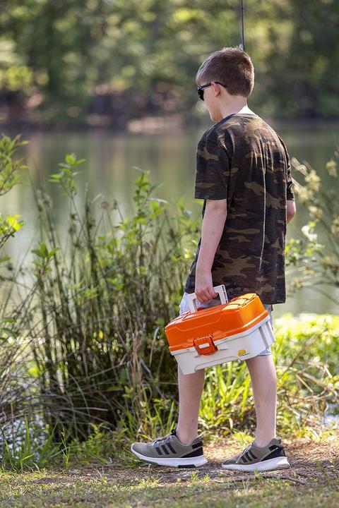 Produktbild Plano Tackle Box für Angelzubehör mit drei Tabletts