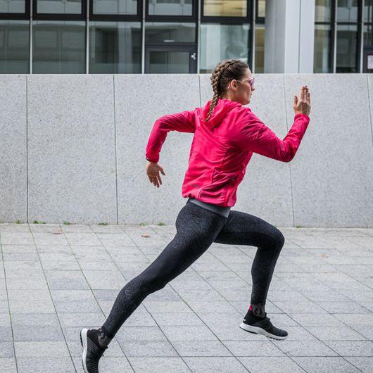 Actual product image UYN Ergoproof running jacket (XL)