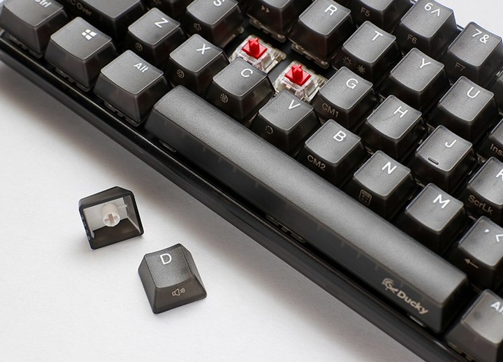 Produktbild Ducky One 3 Aura Black SF Gaming Tastatur, RGB LED - MX-Brown (DE, Kabelgebunden)