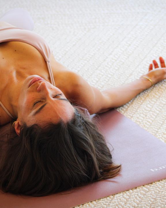 Produktbild B, halfmoon B Mat Strong