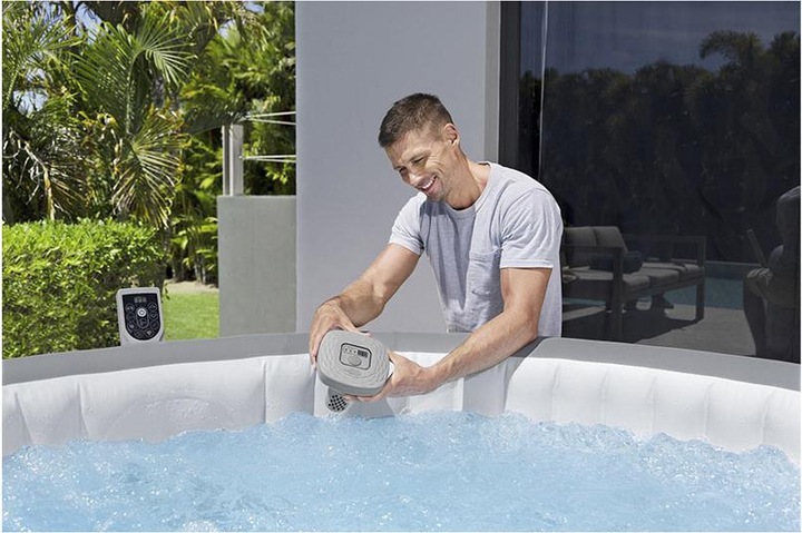 Actual product image Bestway Lay-Z-Spa 0.5 g/h Saltwater Chlorinator