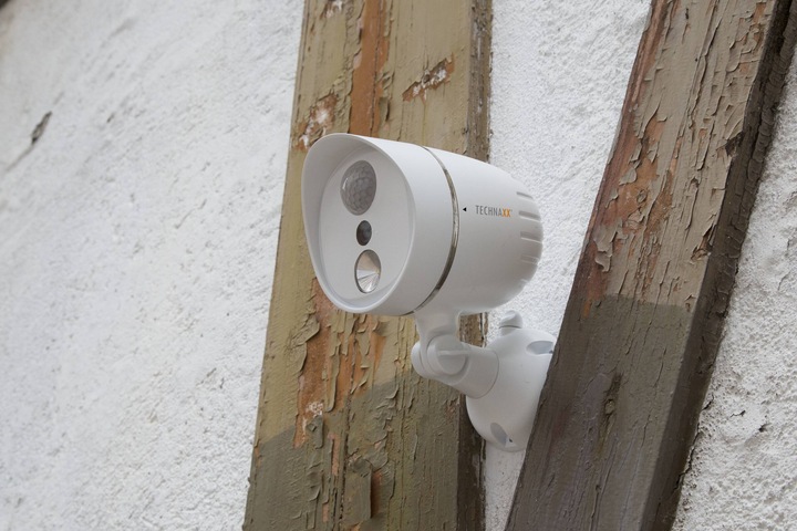 Produktbild Technaxx Überwachungskamera HD Aussenkamera mit LED Lampe TX 106 (1280 x 720 Pixels)