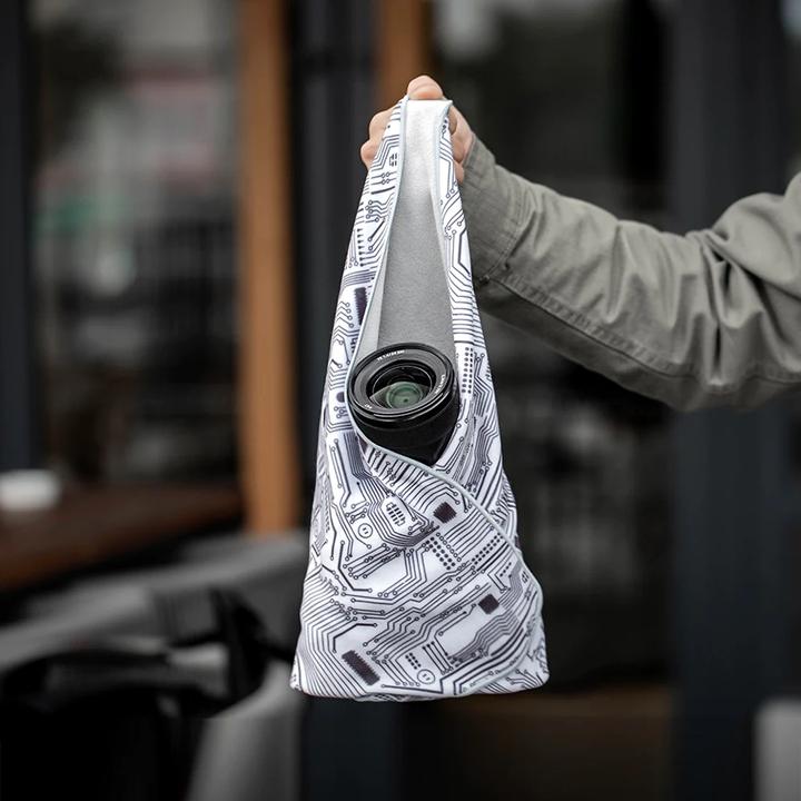 Image du produit Pgytech Protective Wrap (geek) (Sac à bandoulière pour appareil photo, 0.66 l)
