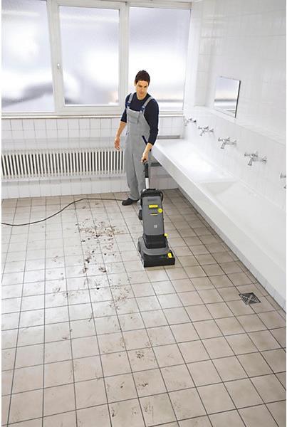 Actual product image Kärcher Professional BR30/4 (Scrubber-dryer)