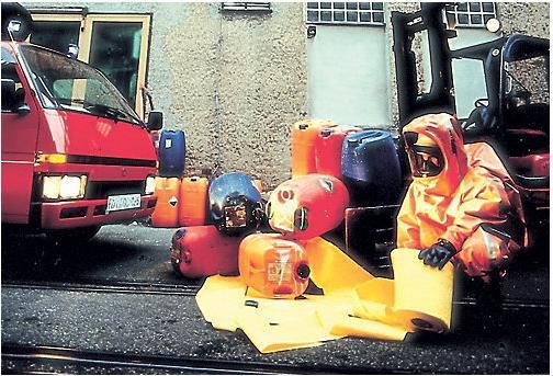 Produktbild kaiserkraft FIRST Bindevlies für Chemikalien (200 Stk.)