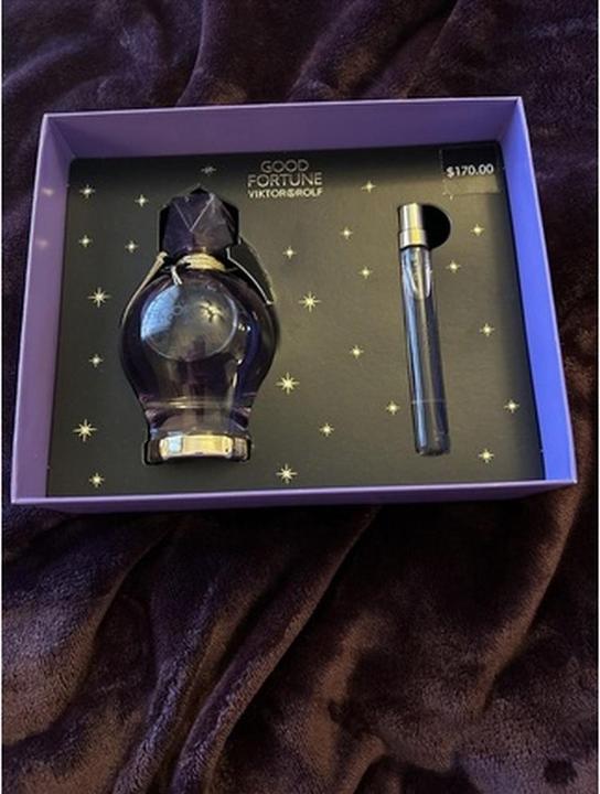 Actual product image Viktor & Rolf Good Fortune Gift Set 100 ml (Perfume set)