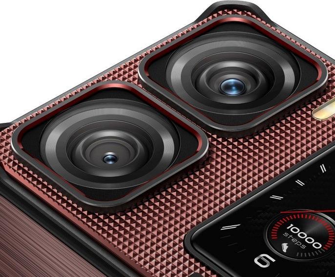 Image du produit Oukitel Smartphone WP300 5G 12/512 16000mAh Rot (512 Go, Rouge, 6.80", Double SIM, 5G)