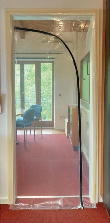 Actual product image Magni Dust protection door 1.2 x 2.2m zip, adhesive tape