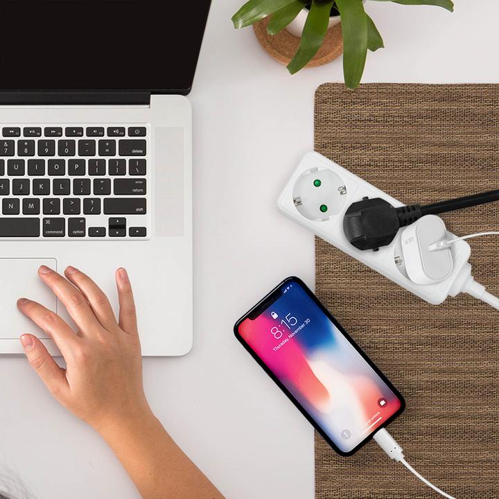 Actual product image LogiLink socket strip (3 x, CEE 7/3, 1.50 m)