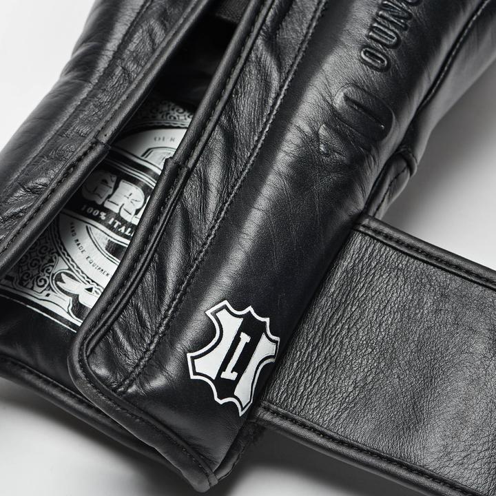 Produktbild Leone Boxhandschuhe The Greatest Schwarz GN111 (18 OZ, One Size)