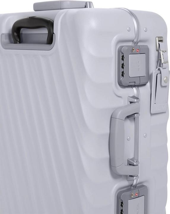Actual product image Tumi 19 Degree Continental 4 Wheel Carry-on