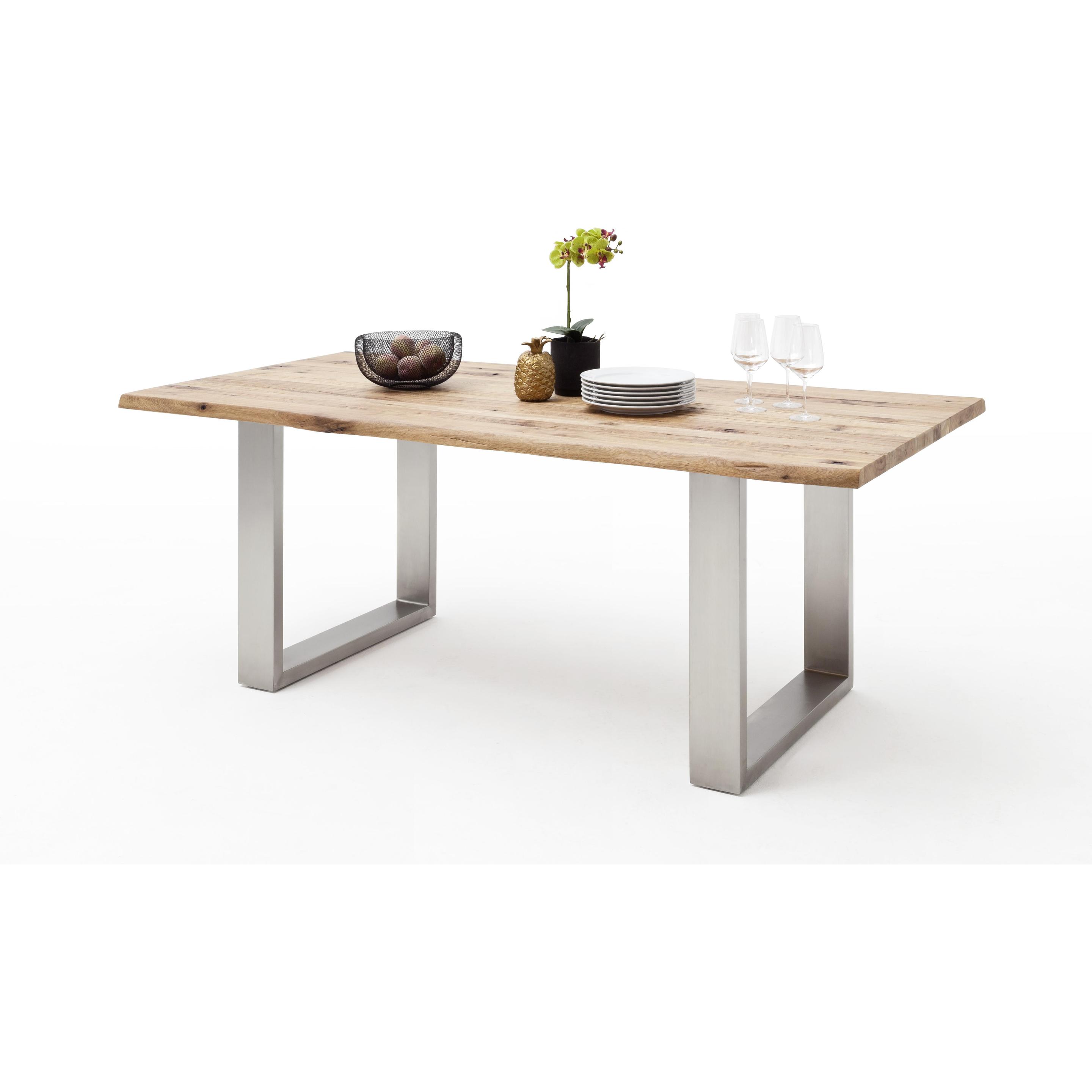 Robas Lund, Esstisch, Matras (240 x 100 x 77 cm)