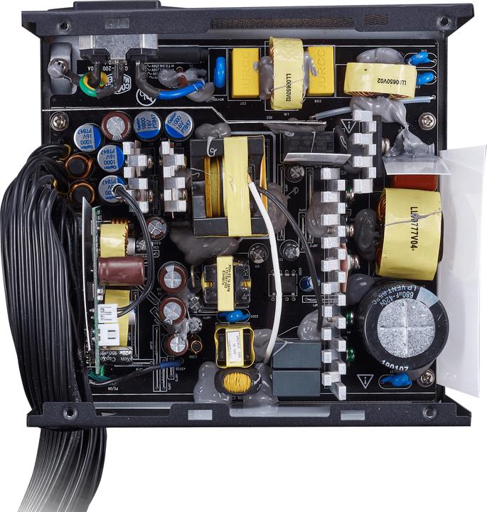 Produktbild Cooler Master MWE 550 Bronze 230V V2 - 550 W - 200 - 240 V - 50/60 Hz - 5 A - Aktiv - 110 W (550 W)