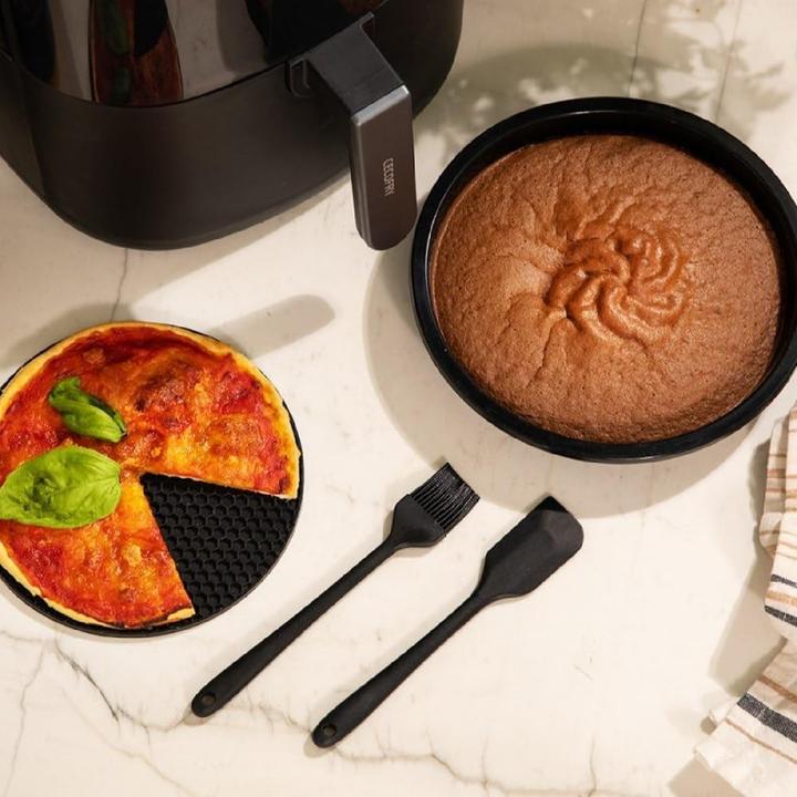 Actual product image Cecotec Bombastik 6000