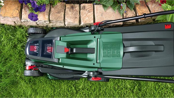 Actual product image Bosch Home & Garden UniversalRotak 2x18V-37-550 (Rechargeable battery operated)