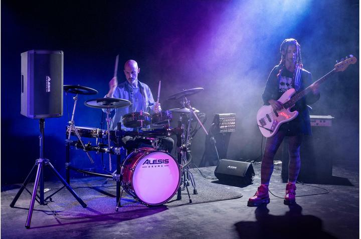 Produktbild Alesis STRIKE AMP 8 MK2 (Aktiv)