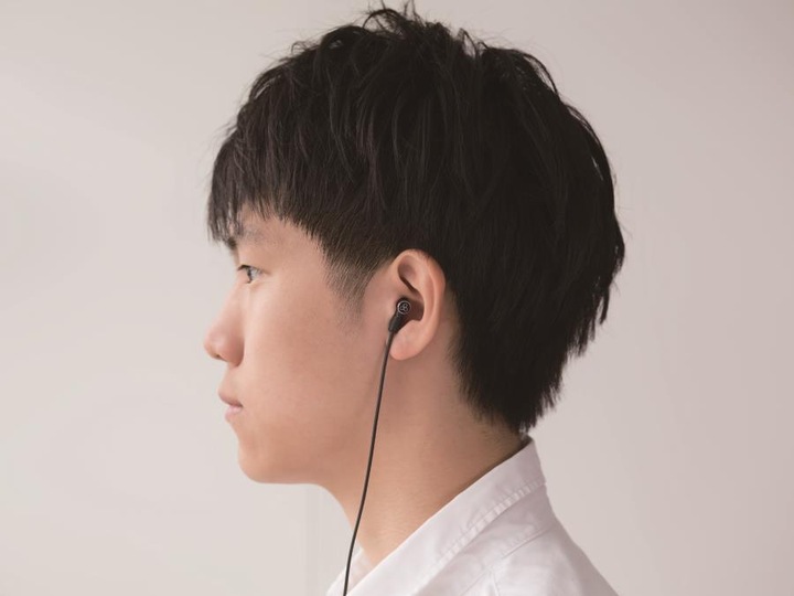 Actual product image FINAL E4000 (Cable)