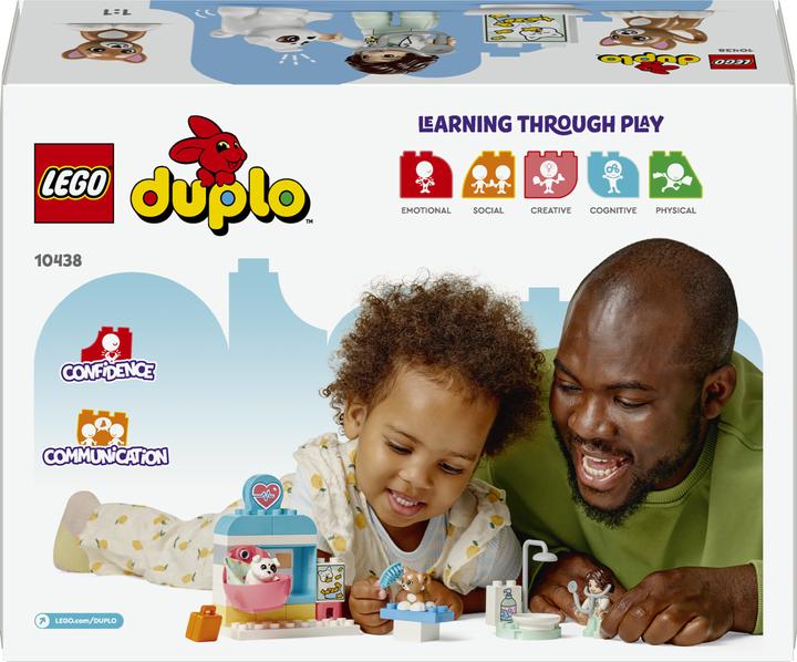 Actual product image LEGO DUPLO visit to the veterinary clinic (10438)