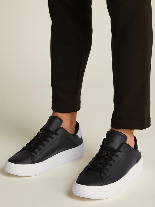 Actual product image Tommy Hilfiger (New) Tommy Jeans Outsole Ess (44)