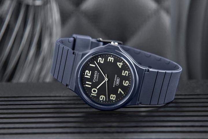Produktbild Casio MQ-24UC-2BDF Uhr + BOX