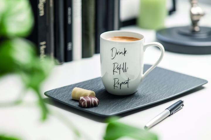 Produktbild Villeroy & Boch Becher mit Henkel Drink. Refill. Repeat. Statement (280 ml, 1 x)